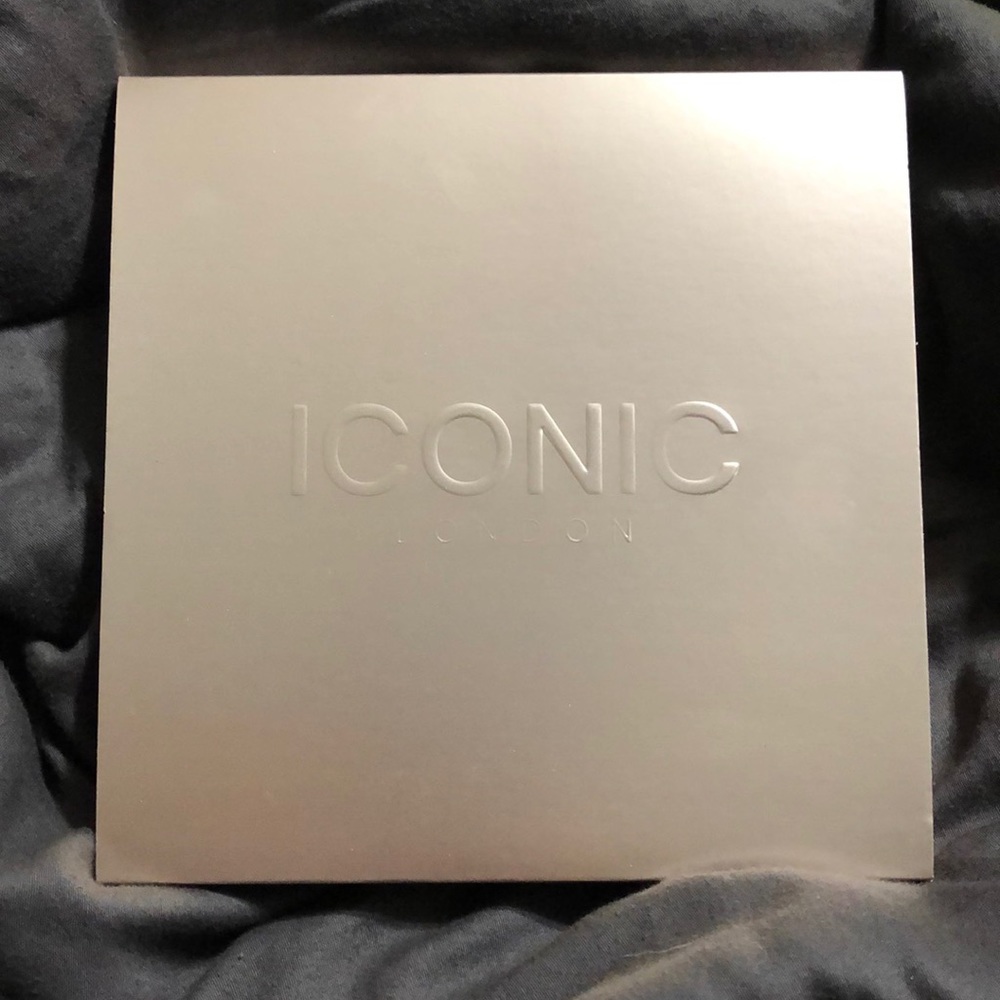 ICONIC London-Day To Slay-Eyeshadow Palette